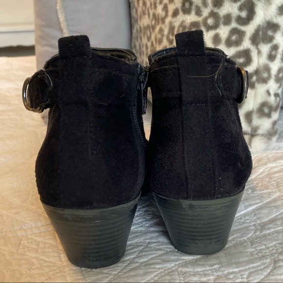 Booties - Picture 4 of 4